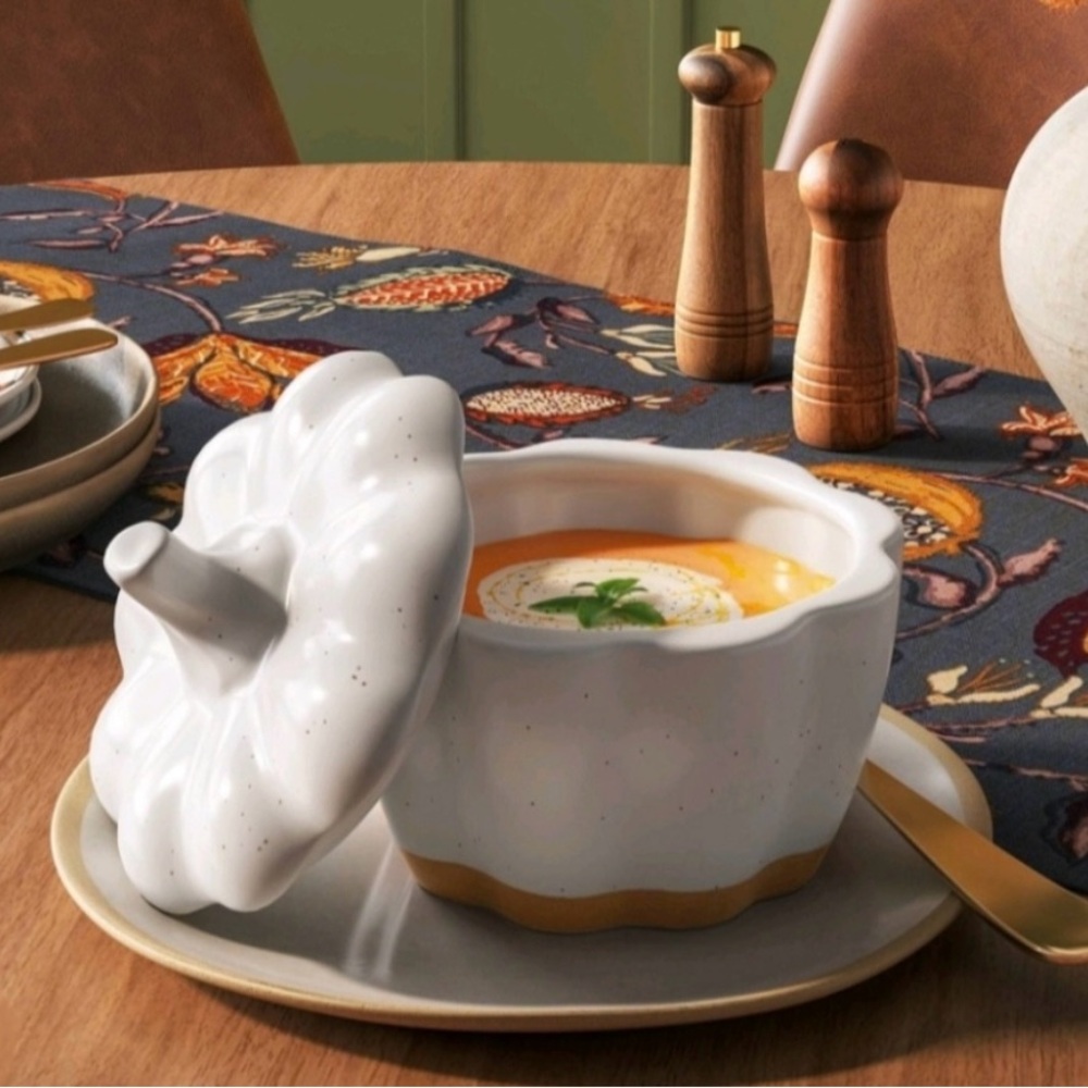 Ceramic Pumpkin-Shaped Container - Picture 5 of 5